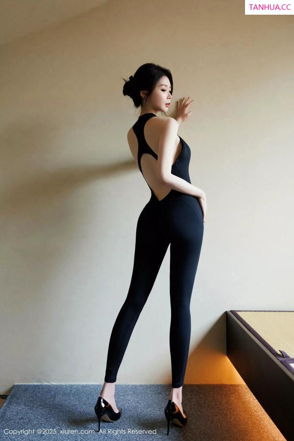 梦心玥  [XiuRen]高清写真图 2025.03.24 No.10059 梦心玥 黑色情趣第41张图片